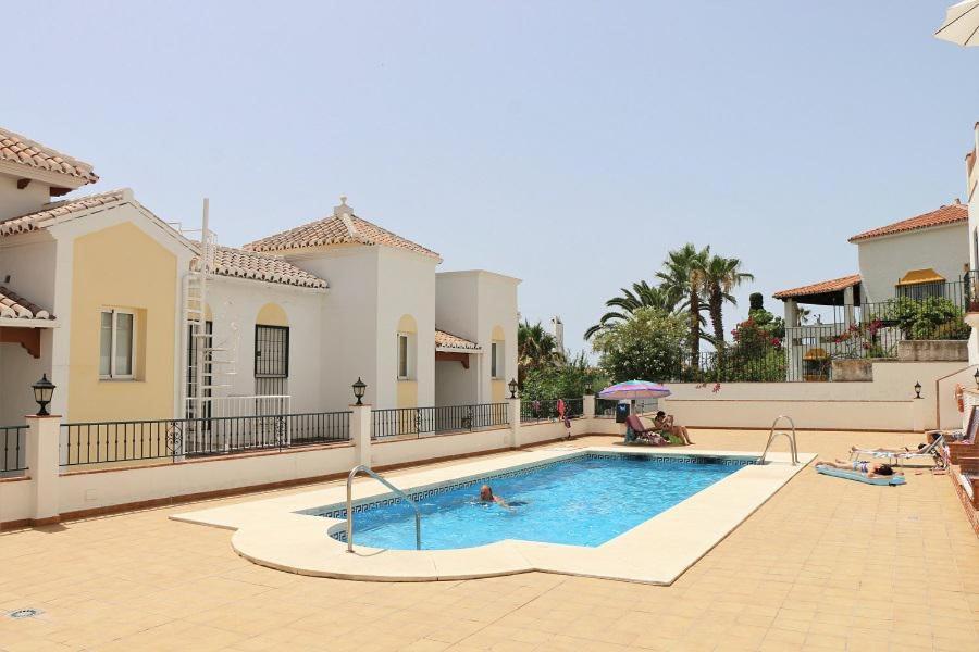 Casa Kasander, Two Bedroom Appartment Near Beach With Pool เนร์คา ภายนอก รูปภาพ