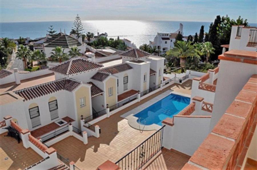 Casa Kasander, Two Bedroom Appartment Near Beach With Pool เนร์คา ภายนอก รูปภาพ