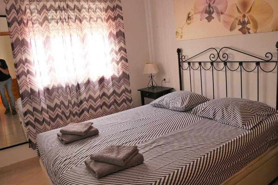 Casa Kasander, Two Bedroom Appartment Near Beach With Pool เนร์คา ภายนอก รูปภาพ